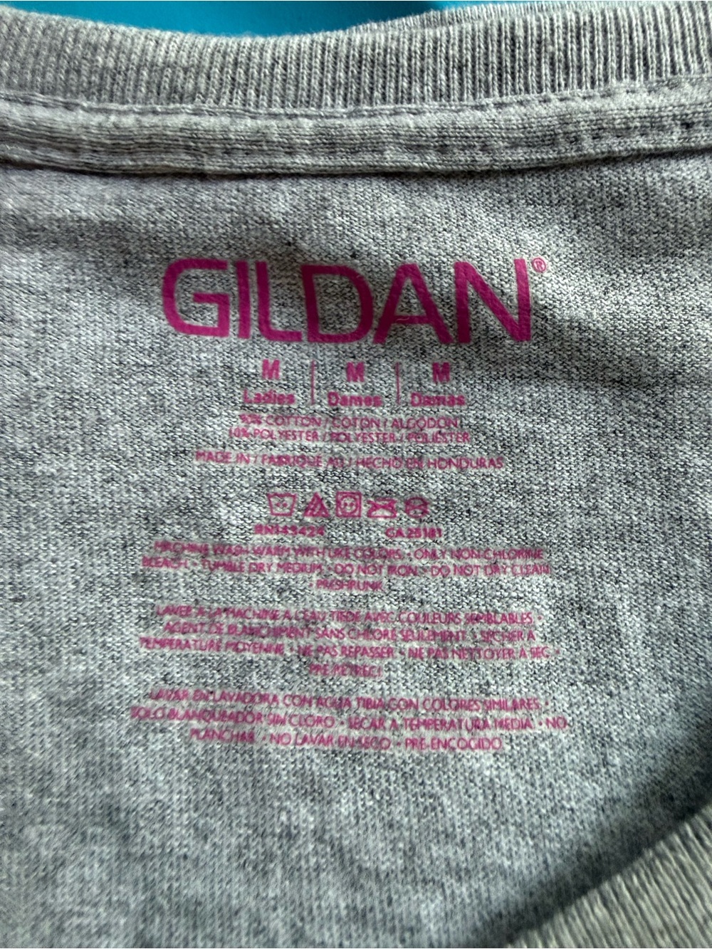 Baseball Mom Graphic Tee ⚾️❤️ Gildan Gray V-Neck Game Day Aesthetic Size Medium - Picture 4 of 4
